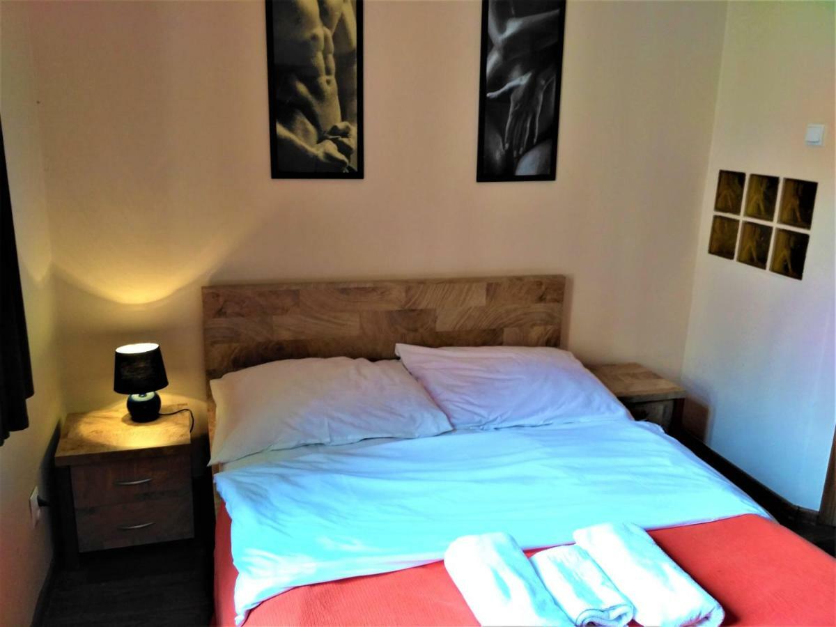 Akt Studio Apartment City Centre Cracovia Esterno foto